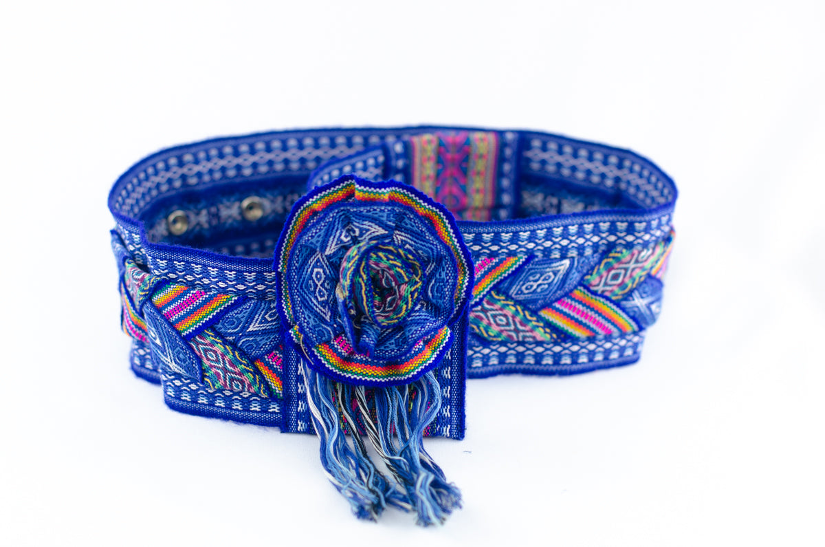 AKÁJIK BELT
