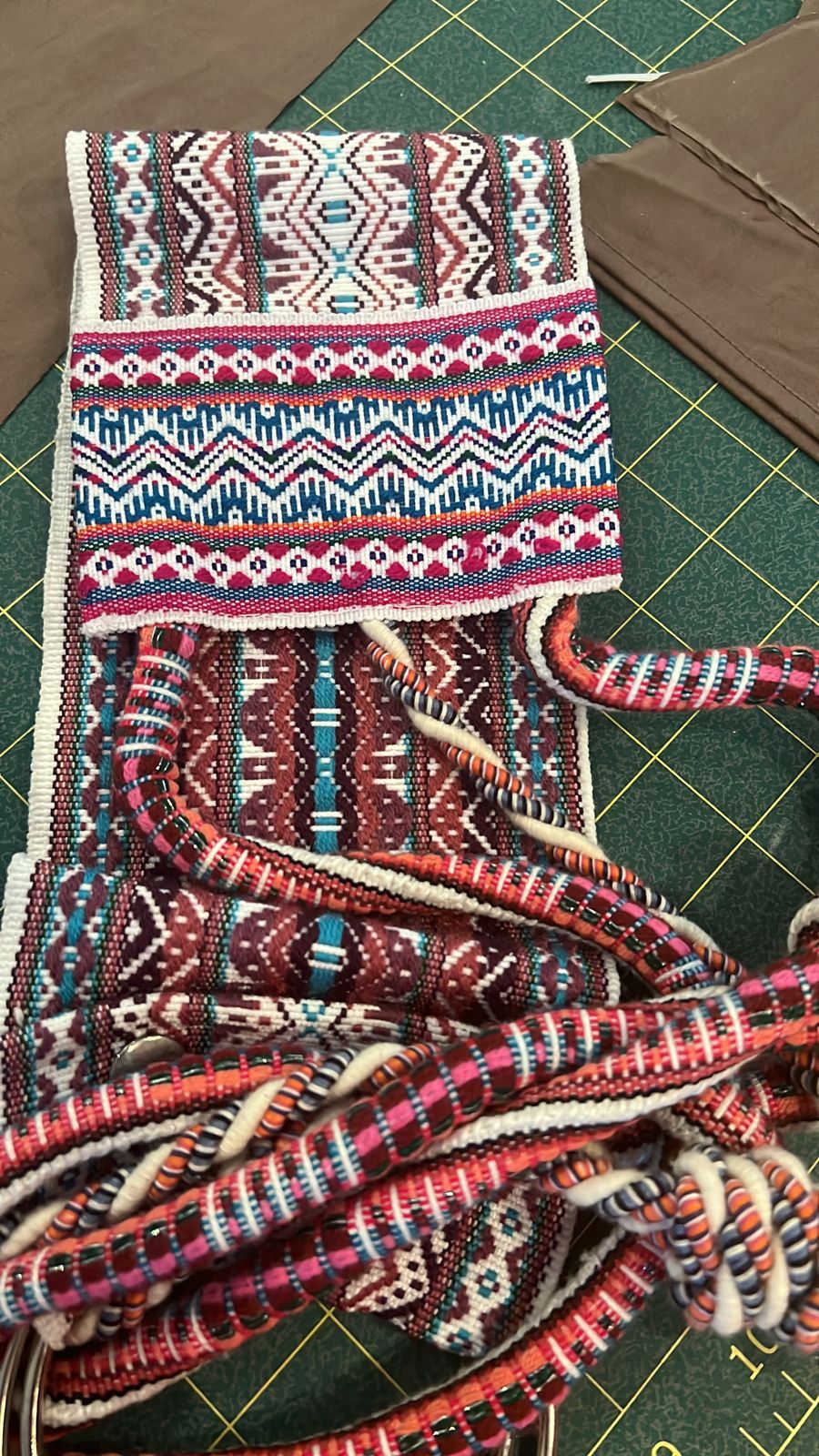 ÍKIAK BELT
